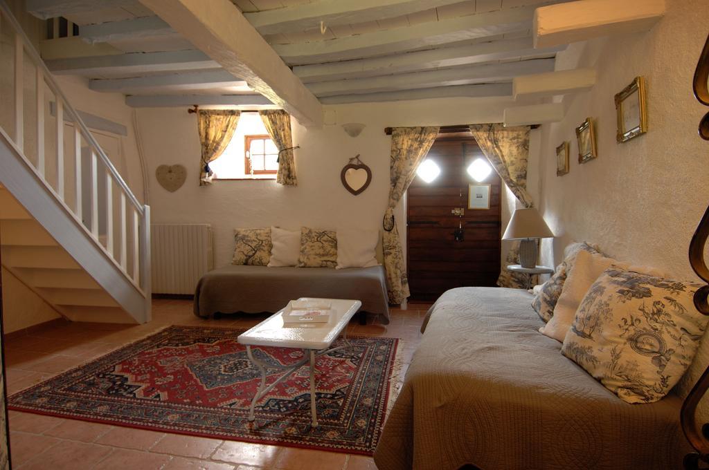 Chateau Du Max Le Theil  Стая снимка